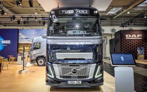 IAA 2024 : Le roi de la puissance diesel et la cabine-vivier longue distance font leur apparition, les camions électriques purs progressent, interprétation des expositions de camions Volvo.