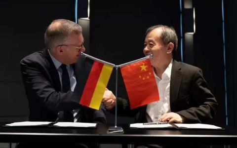 Le Conseil chinois pour la promotion du commerce international, sous-conseil automobile, et l&rsquo;Association de l&rsquo;industrie automobile allemande signent un accord de coopération stratégique
