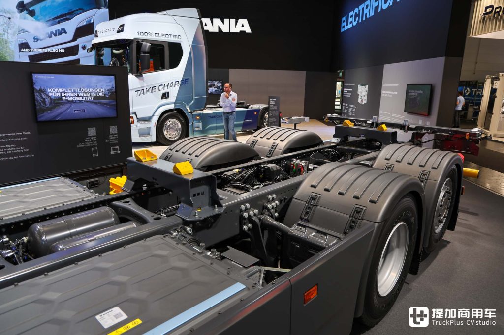 IAA 2024 : Tracteurs + châssis de conteneurs, une combinaison puissante. Quelle est la performance du camion électrique Scania 40 R ? Un aperçu détaillé