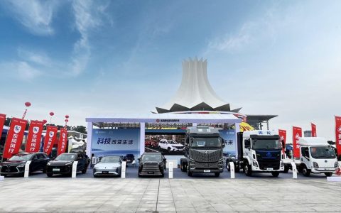 Dongfeng Liuzhou Motor a impressionné l&rsquo;Expo Chine – ASEAN avec cinq produits, et a promu le commerce avec l&rsquo;ASEAN grâce à la nouvelle productivité de haute qualité.