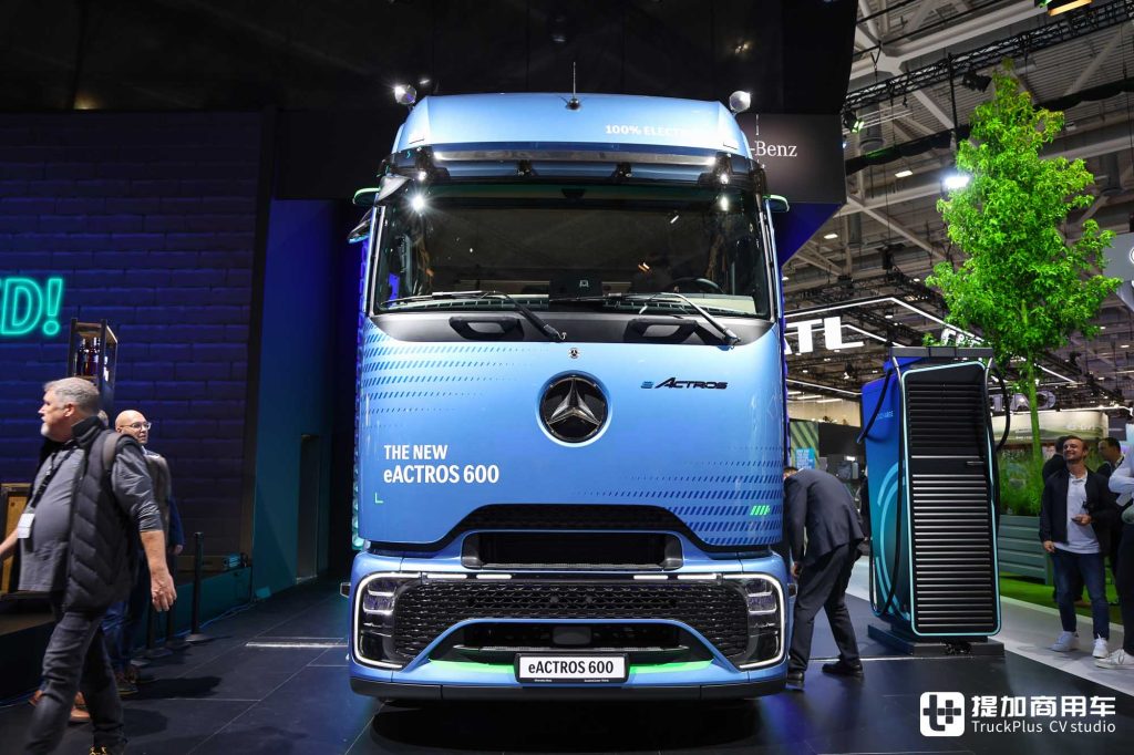 2024IAA : Les technologies de pointe ouvrent la voie à l'avenir des camions lourds électriques, aperçu du Mercedes eActros 600, et découvrons pourquoi il est si puissant