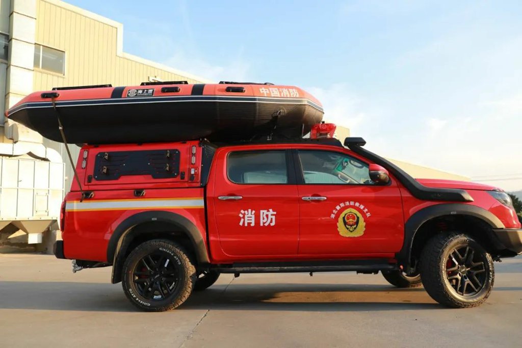 JAC Pickup Pionnier du sauvetage! 168 camionnettes frontales JAC T8PRO Nighthawk Fire and Rescue ont été livrées