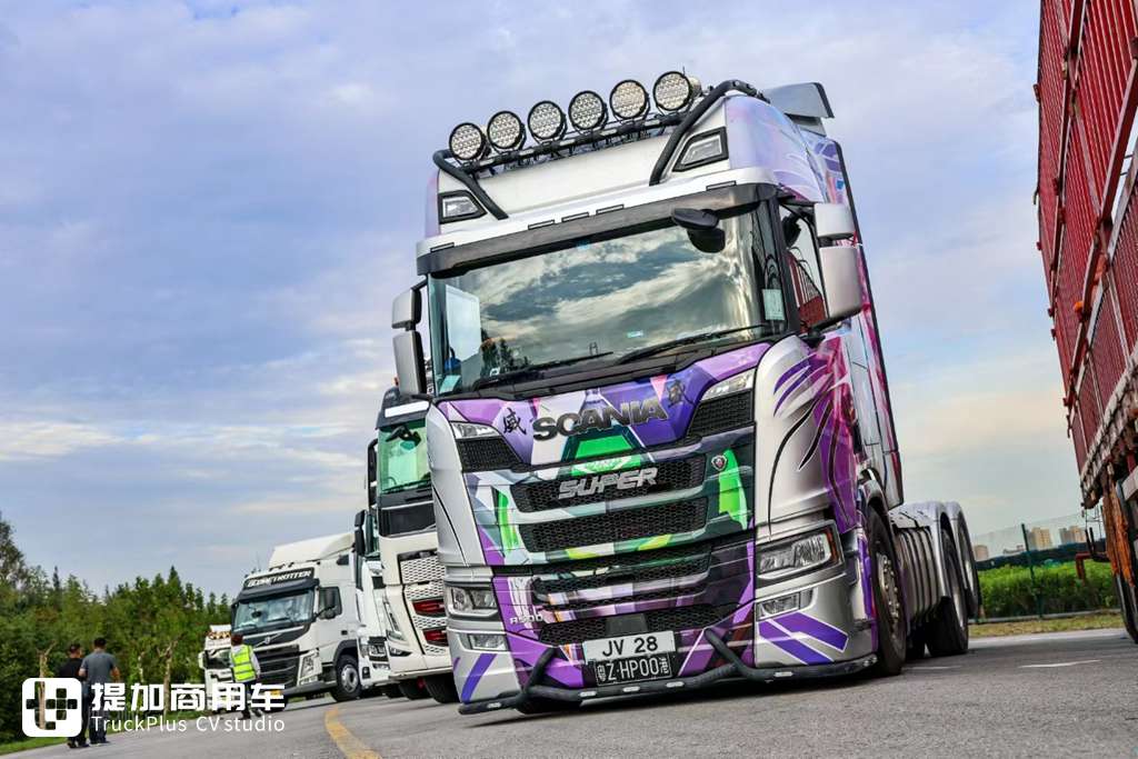 Il est difficile de croire qu'il y ait autant de camions modifiés dans le pays. Après avoir fait un tour au Festival de la Culture des Camions STC, j'ai été agréablement surpris !