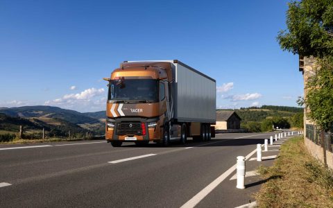 La consommation de carburant peut être réduite jusqu'à 14 %, avec l'ajout de rétroviseurs électroniques. Le modèle 2025 de poids lourds Renault est arrivé.