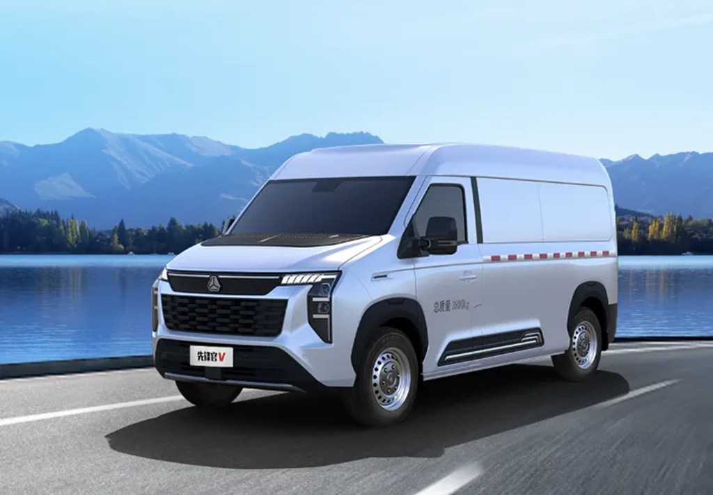 Le Sinotruk Pioneer V sera bientôt lancé, ouvrant une nouvelle ère pour les véhicules utilitaires légers à large carrosserie dans tous les scénarios