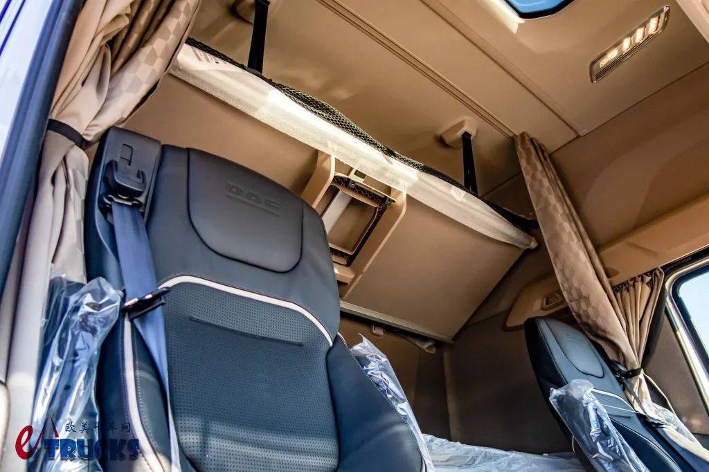 Édition limitée mondiale à 75 exemplaires ! Le tracteur cabine DAF XG+ — le fleuron du constructeur néerlandais