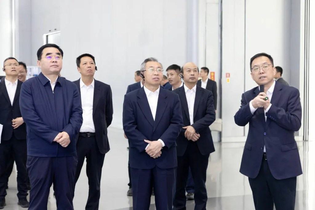 ​​Shandong Heavy Industry Group Co., Ltd et China Logistics Group signent un accord stratégique de coopération​​