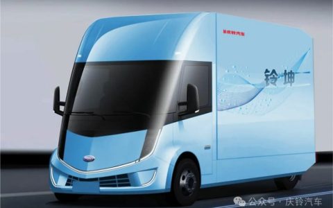 Multiples Innovations Sectorielles · Quatre Percées : Lancement de la Camionnette Électrique Légère Lingkun par Qingling
