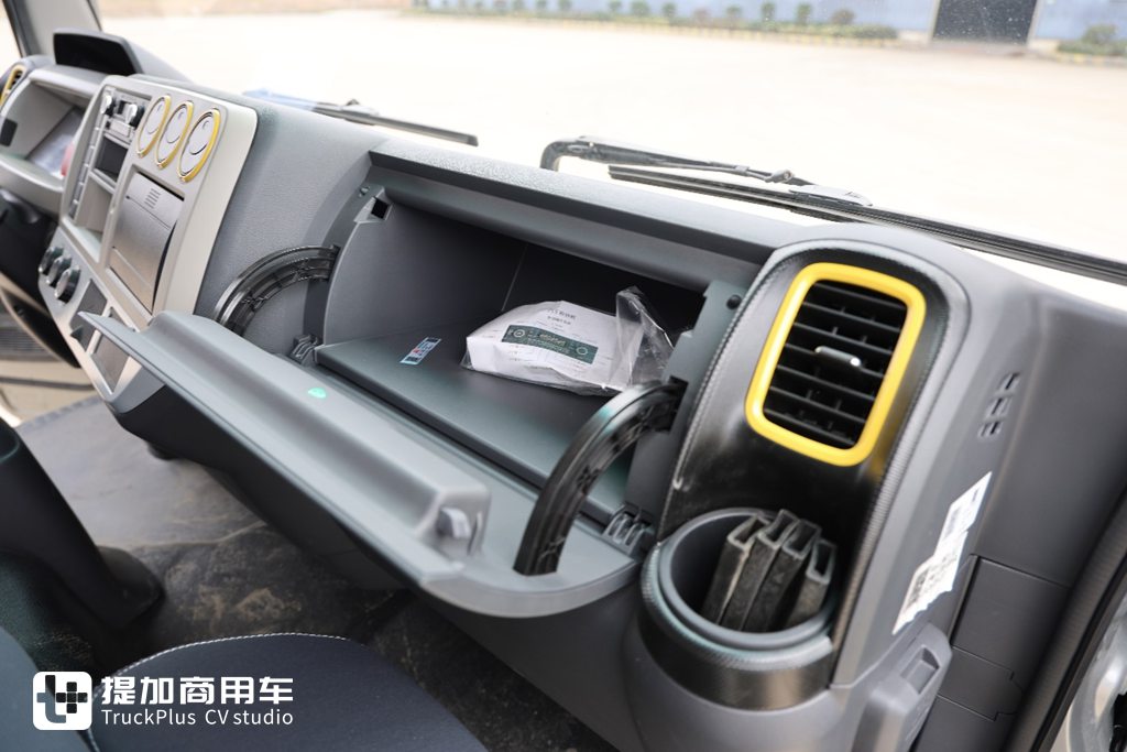 ​​CUMMINS 185 CHEVAUX + CAPACITÉ DE CHARGEMENT ULTRA-ÉLEVÉE : LE NOUVEAU DONGFENG KELUWEI ÉCRASE LES RÈGLES DU JEU​​