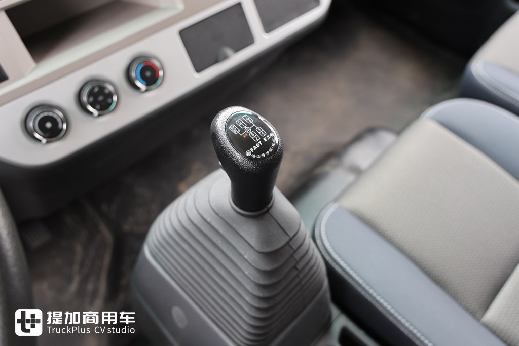 ​​CUMMINS 185 CHEVAUX + CAPACITÉ DE CHARGEMENT ULTRA-ÉLEVÉE : LE NOUVEAU DONGFENG KELUWEI ÉCRASE LES RÈGLES DU JEU​​