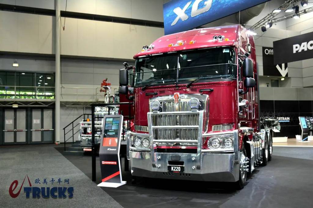 ​​L'Espace de Vie Rivalise avec les Camions à Capot Long ! Le Flagship Cabover Américain Exclusif Kenworth K220 Dévoilé au Brisbane Truck Show​​