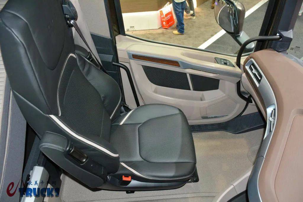 ​​660 chevaux de puissance : Le DAF XG+ pour l'Australie fait ses débuts au Brisbane Truck Show, d'autres configurations sont-elles aussi différentes ?​​