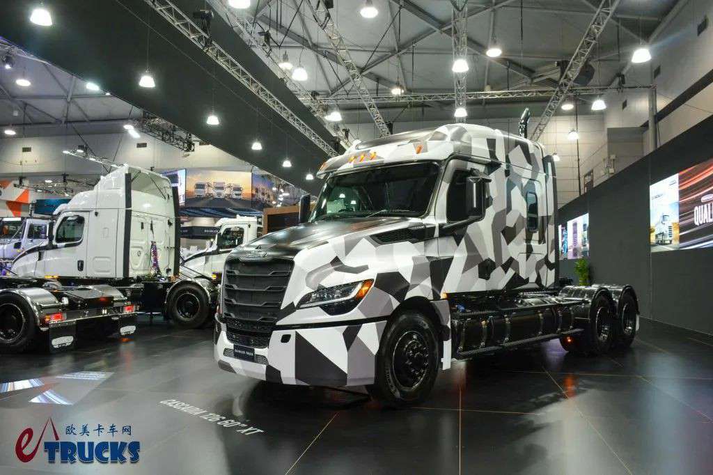 Vivez la puissance des camions à capot long ! Et des camions cabover américains ? Visite guidée du Brisbane Truck Show 2025