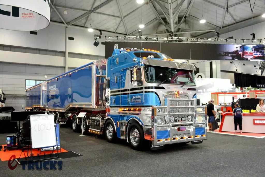 Vivez la puissance des camions à capot long ! Et des camions cabover américains ? Visite guidée du Brisbane Truck Show 2025