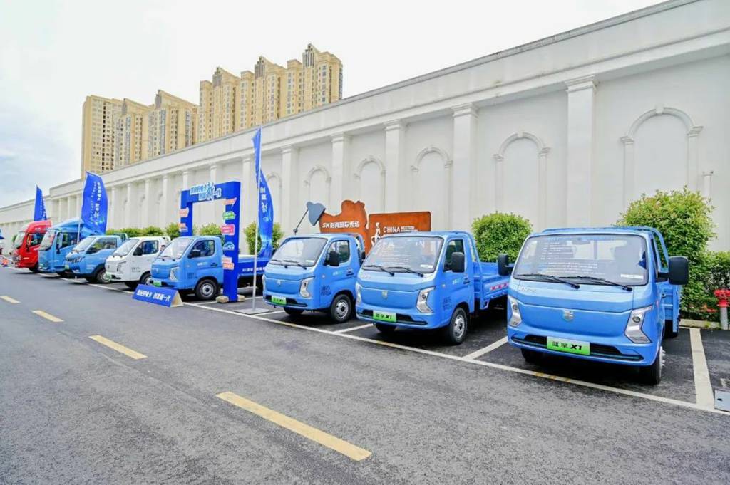 ​​Capacité de chargement 1,5 T, 1 kWh pour 5 km : Le LANDKING X1 de Weichai inaugure la nouvelle génération de petits camions électriques​​
