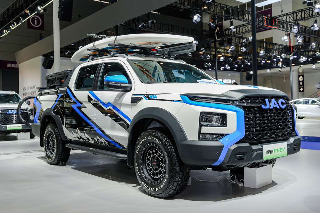 ​​Toutes les pickups hybrides rechargeables n’atteignent pas 1000 N·m de couple ! Le Hunter PHEV définit un nouveau standard de puissance pour les pickups​​
