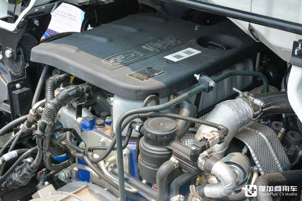 ​​Un camion léger équipé de réservoirs de 442L ? Autonomie de plus de 600 km : La configuration puissante du camion léger au gaz naturel JAC Kangling Lingpao L6​​