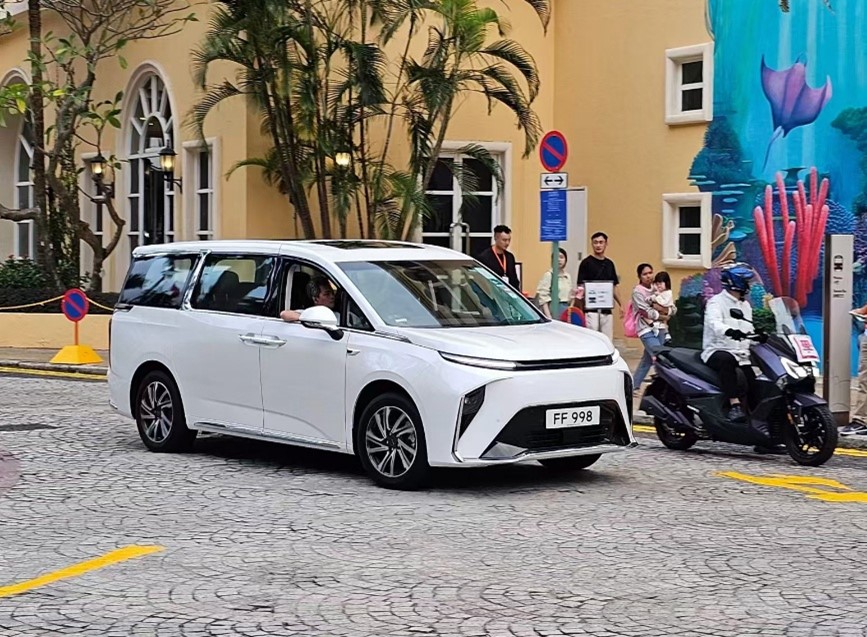 ​​Le Premier Pick-up Électrique Intégral de Hong Kong Lancé ! Le Modèle "D90" Leader des Ventes Cumulées ! SAIC MAXUS Fait Sensation au Salon de l'Auto de Hong Kong !​​