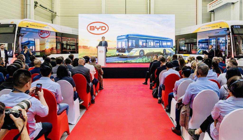 ​​BYD pose la première pierre de l'extension de son usine de véhicules utilitaires en Hongrie, accélérant son déploiement européen​​