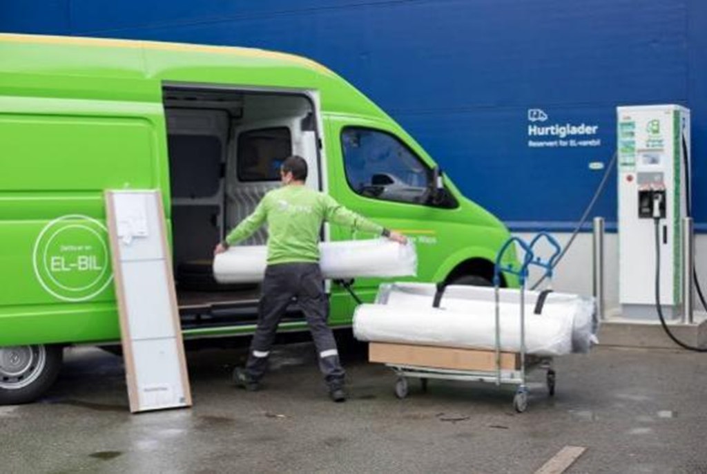 ​​Les géants mondiaux de la logistique font le choix vert ! SAIC MAXUS décroche la plus grosse commande de DHL en Europe, propulsant l’exportation des technologies chinoises de véhicules électriques​​