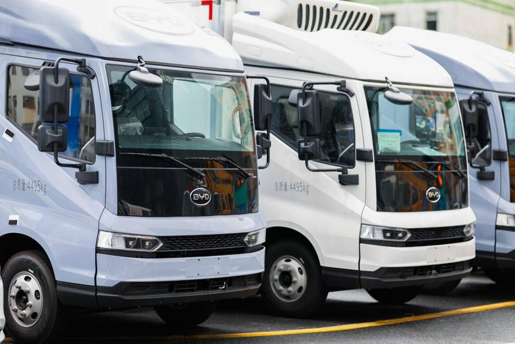 ​​Analyse des performances de BYD : 1er en croissance et 2ème en ventes pour ses camions légers hybrides en juin​​