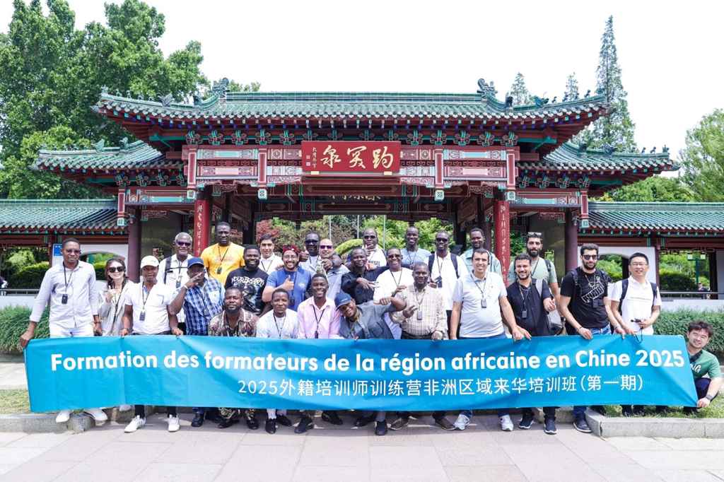 Nouvelle expansion mondiale ! Les exportations de camions lourds de Shandong Heavy Industry représentent 61,3 % du total chinois