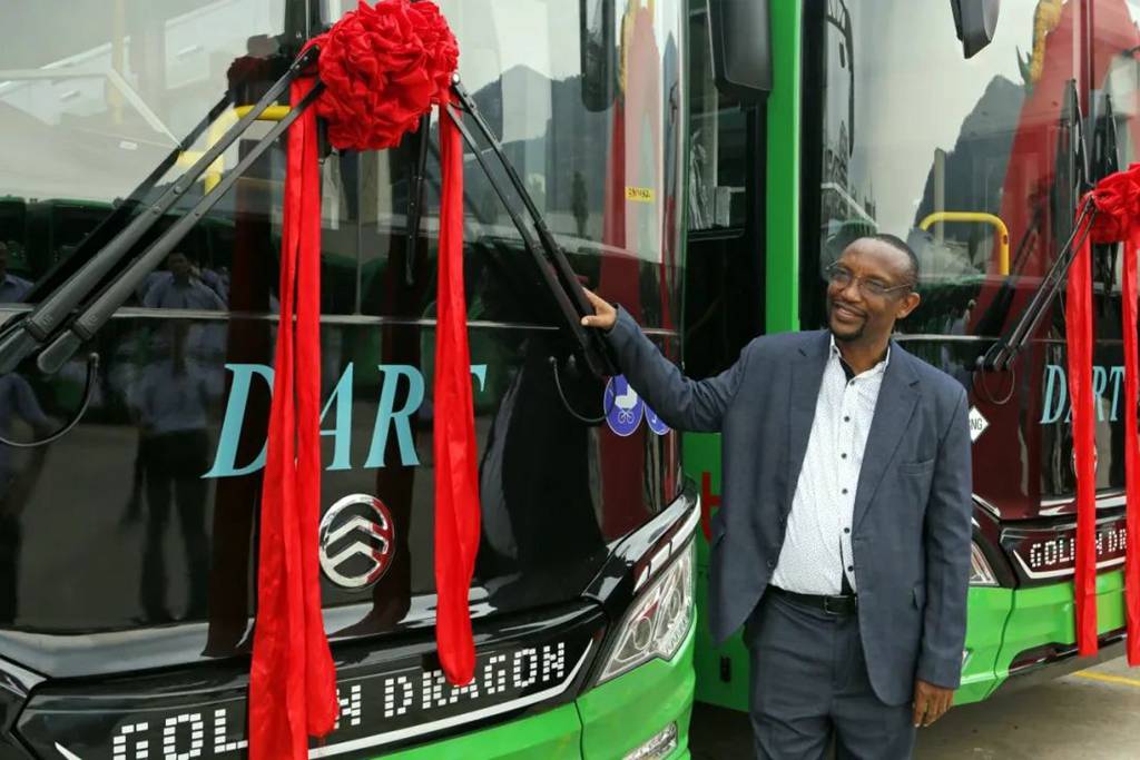 ​​La plus grosse commande de BRT pour l’Afrique cette année : 200 bus GOLDEN DRAGON livrés​​