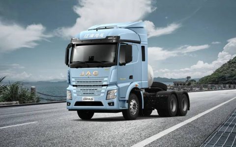 ​​Plus de charge, plus de distance, moins de dépenses ! JAC Kuayue X5 : Le nouveau partenaire de création de richesse pour le transport interurbain de ressources !​​