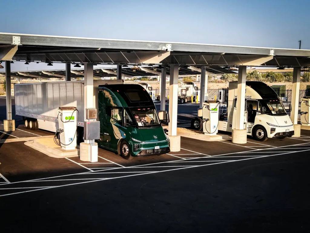 ​​Commande d'exportation de 430 millions de yuans vers les États-Unis : Windrose obtient une commande de camions électriques du client logistique américain Nevoya, livraison début fin 2025​​