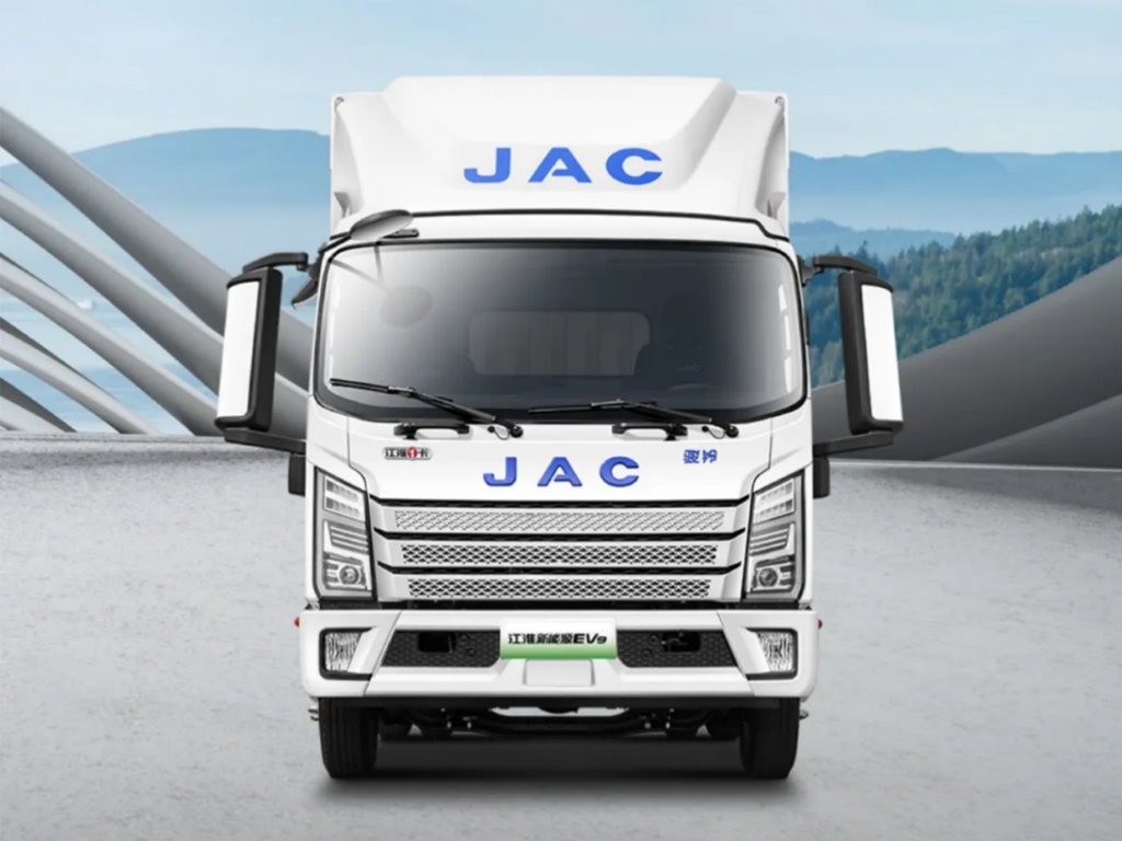 ​​JAC EV9 : Recharge ultra-rapide en 18 minutes. Charge maximale pour vos trajets interurbains.​​