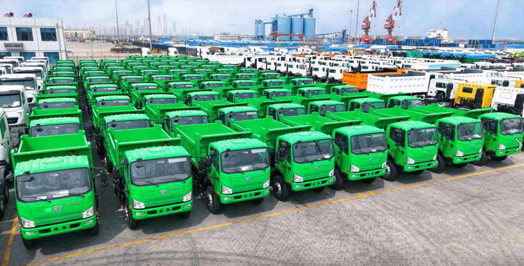 Né Mondial : FAW Jiefang International Fête Son Premier Anniversaire