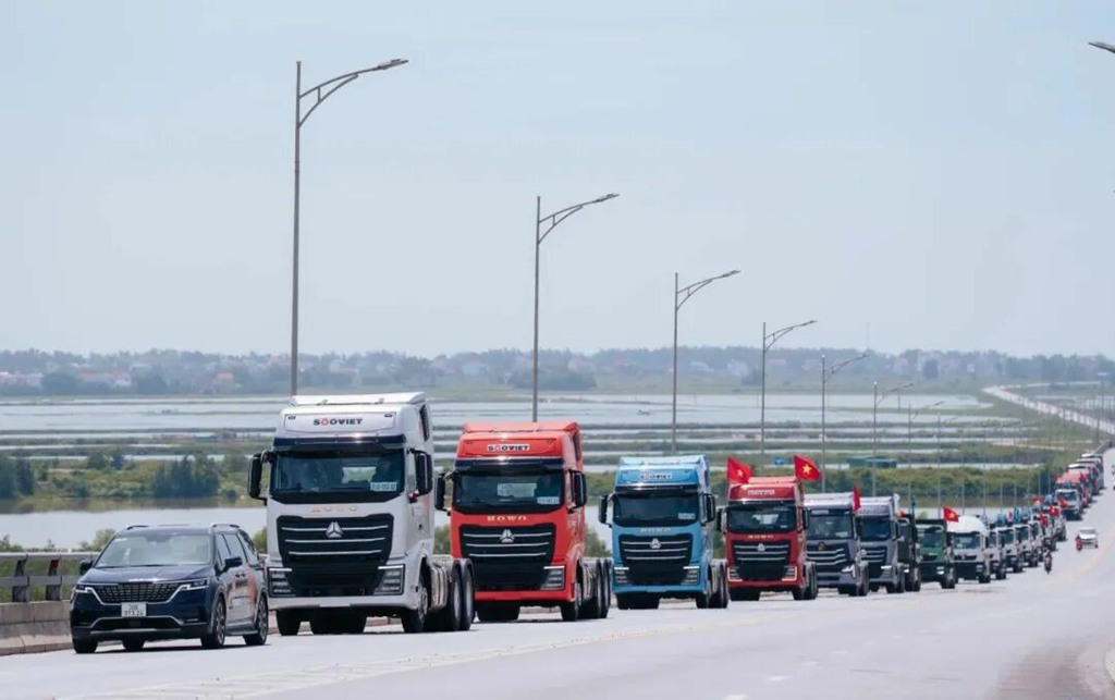 Sinotruk annonce plus de 800 commandes au Vietnam : un succès retentissant