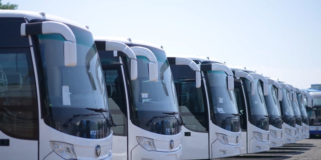 BAIC FOTON contribue au développement social en RD Congo : Première livraison officielle de bus scolaires et urbains personnalisés