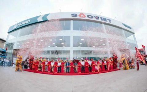 Sinotruk annonce plus de 800 commandes au Vietnam : un succès retentissant