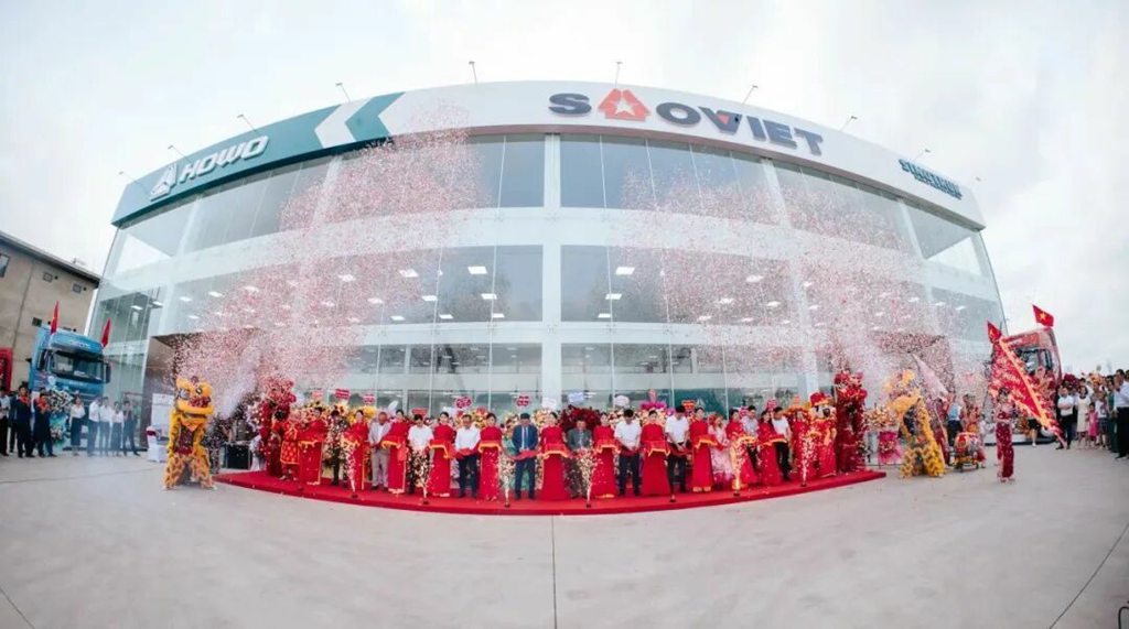 Sinotruk annonce plus de 800 commandes au Vietnam : un succès retentissant