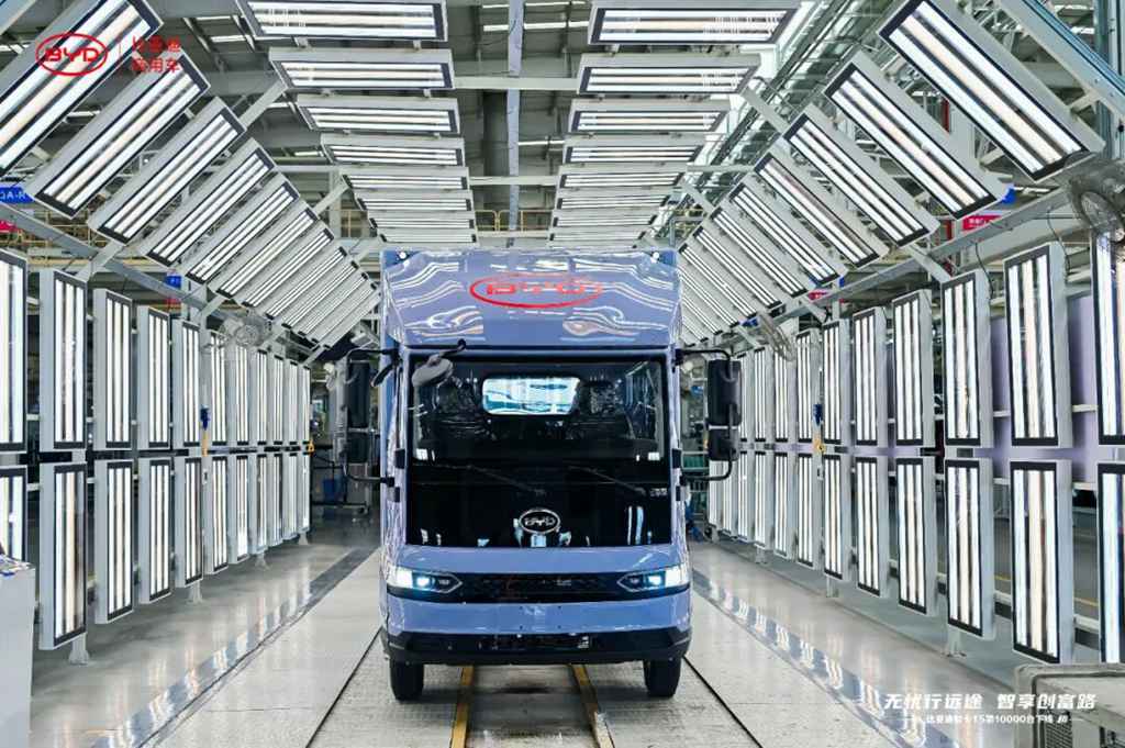 Le 10 000ème BYD T5 sort officiellement de la chaîne de production !