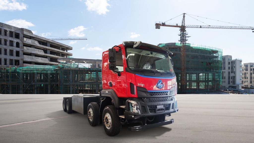 Двигатель и грузоподъемность: новые стандарты для городской транспортировки от Chenglong H5 8X4 EV