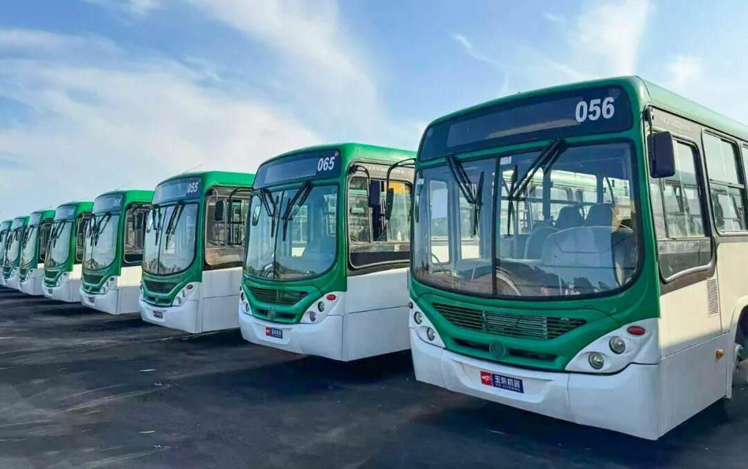 Remplacement des marques internationales premium ! Yuchai livre des moteurs d&rsquo;autobus au Nigeria