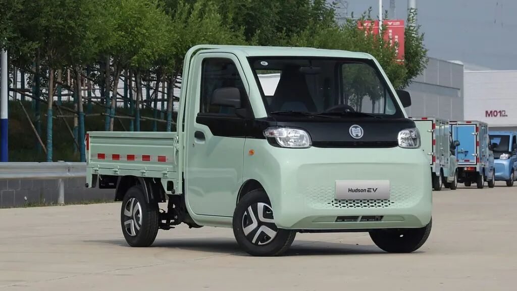 这个小小的功利主义者选择了中国人,并同意参加欧洲游行
