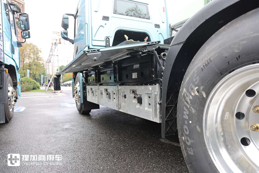 Cabin à plancher parfaitement plat ou une nouvelle conception exclusive ? Voici les photos réelles du H6000E, le dernier camion électrique lourd lancé par SAIC.