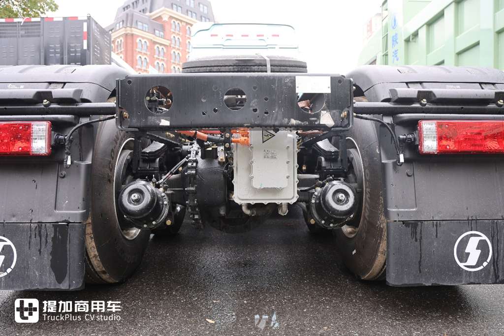 Cabin à plancher parfaitement plat ou une nouvelle conception exclusive ? Voici les photos réelles du H6000E, le dernier camion électrique lourd lancé par SAIC.