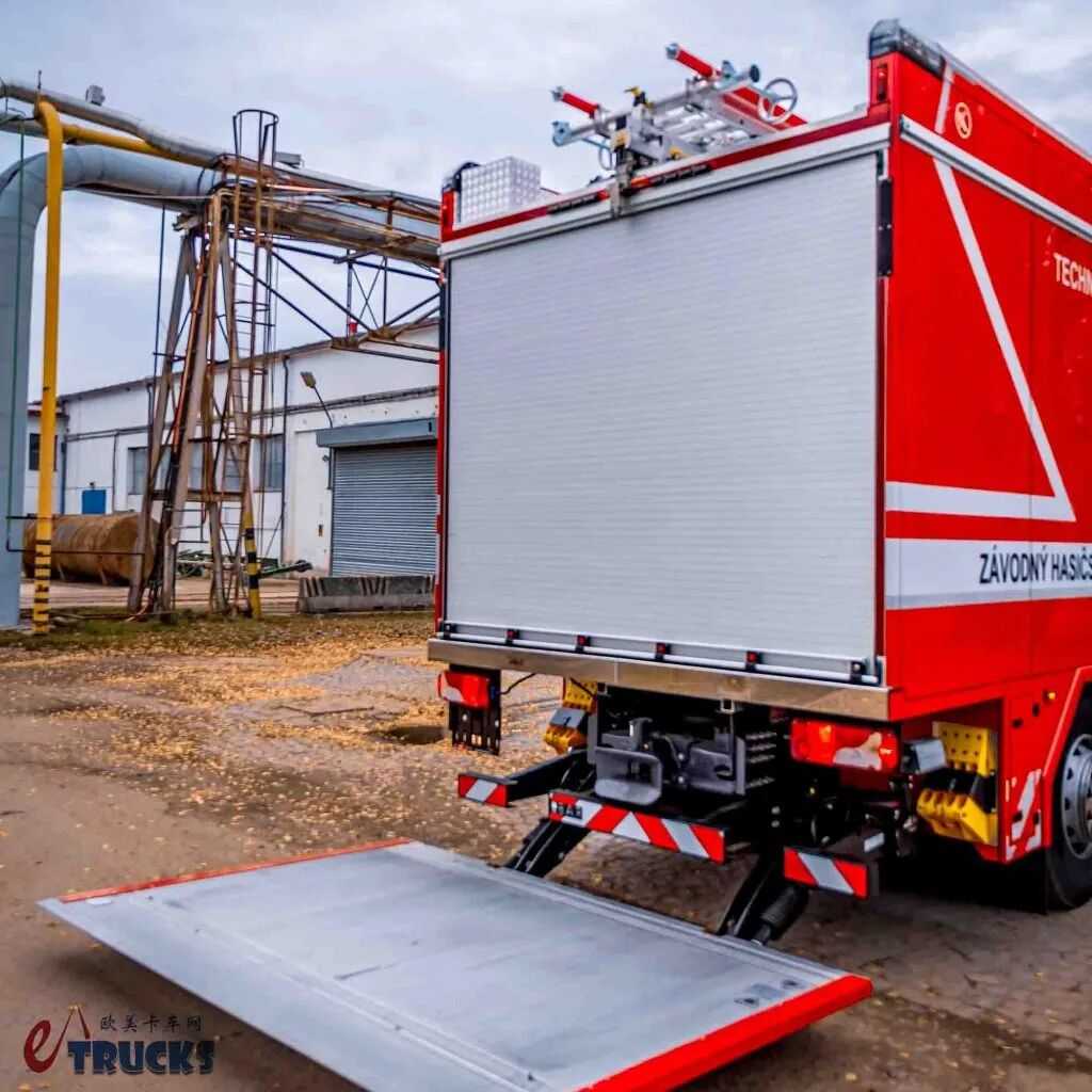 Des véhicules d'urgence qui ressemblent à des œuvres d'art ? Le Scania G Series, un véhicule de secours technologique conçu spécialement pour l'industrie pétrochimique, en image réelle