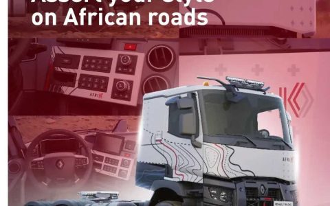 Renault lance sa gamme Afrik de camions pour le marché africain, conformes aux normes Euro 3 et dotés d&rsquo;une capacité de 100 tonnes.