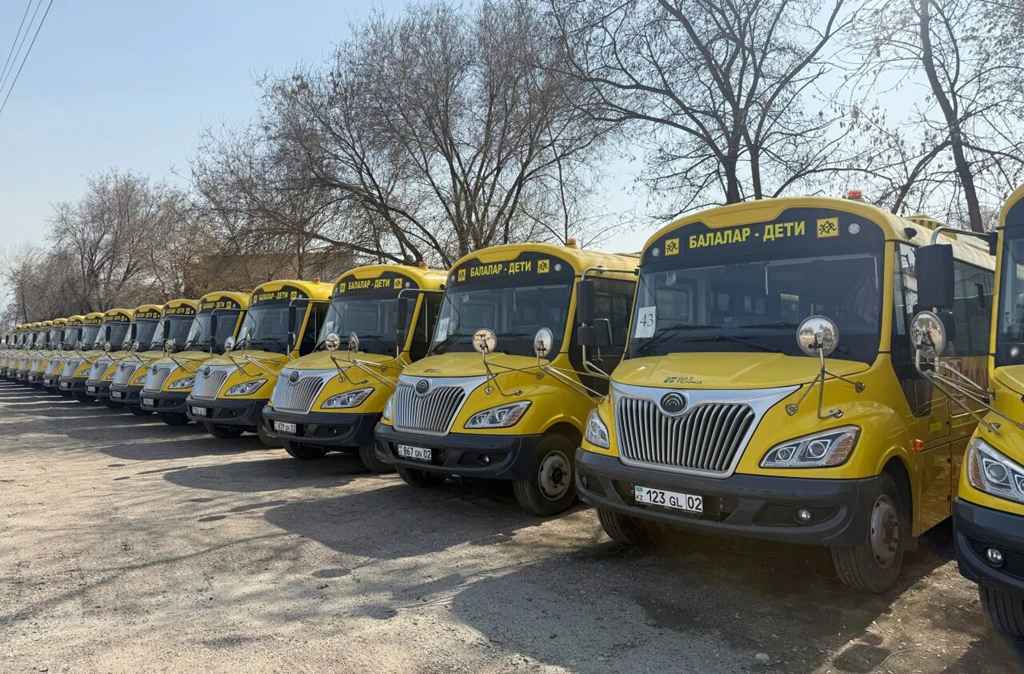 Yuchai fournit des équipements aux bus scolaires Yutong destinés à une exportation en série au Kazakhstan.