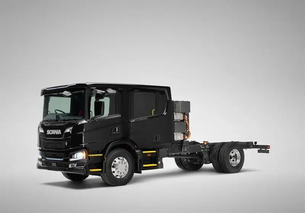 Scania has launched a fully electric vehicle with a double-row cab design.