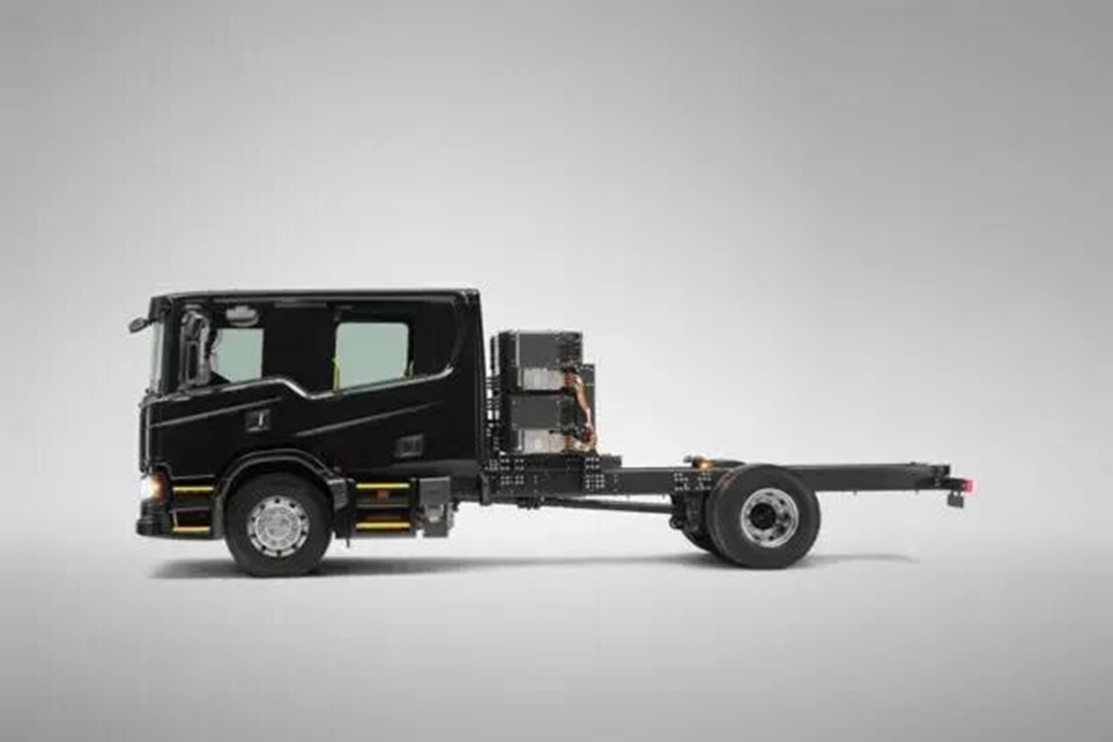 Scania has launched a fully electric vehicle with a double-row cab design.