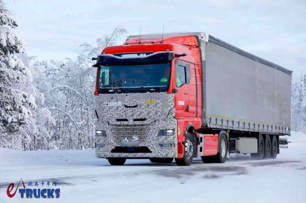 La cabine Scania LongLine fait son retour : le nouveau camion phare de Mann est sur le point d'arriver ? Découvrez en avant-première les nouveaux modèles d'Oka présentés au Salon de Hanovre.