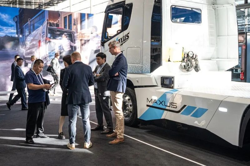 Première mondiale à Hanovre ! SAIC Hongyan livre une nouvelle réponse au transport de ligne