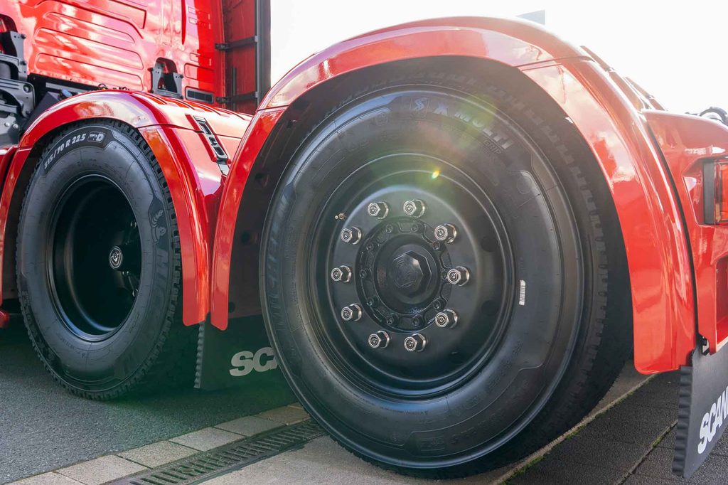 IAA 2026 : cabine allongée de 80 cm et V8 de 770 ch — essai détaillé du tracteur Scania LongLine
