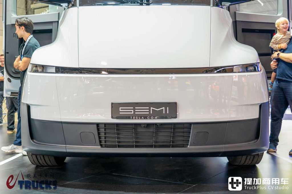 IAA 2026 : le camion électrique le plus avancé au monde ? En réalité plein de compromis — essai détaillé du Tesla Semi